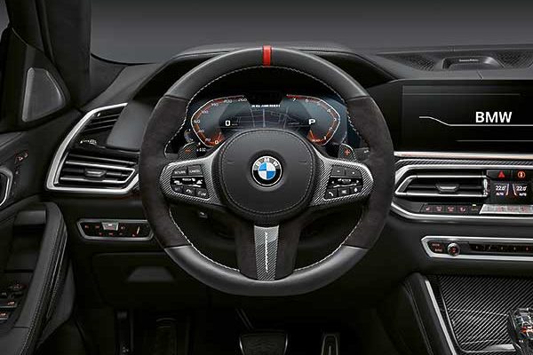 Megérkeztek a BMW X modellcsalád csúcsán elérhető BMW M Performance alkatrészek