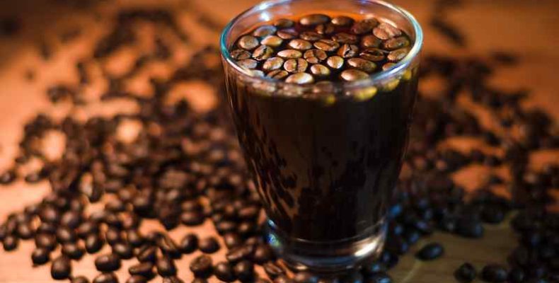 Fokozza a zsírégetést az edzés előtt fogyasztott erős kávé